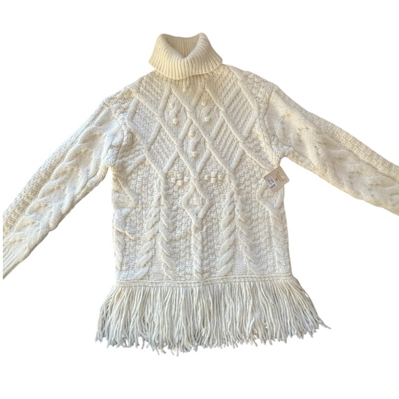 NWT Women’s Room 34 Dex/ Black Tape Cream Turtleneck Sweater in Size Medium. - Picture 4 of 13